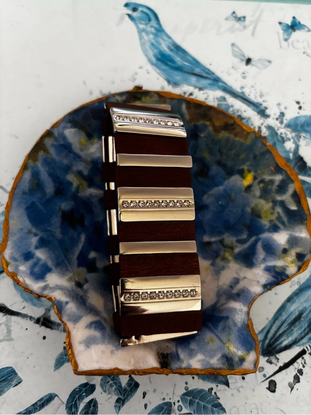 vintage multi-strand leather expansion bracelet accented with alternating silver